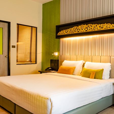 Deevana Patong Resort & Spa Esterno foto