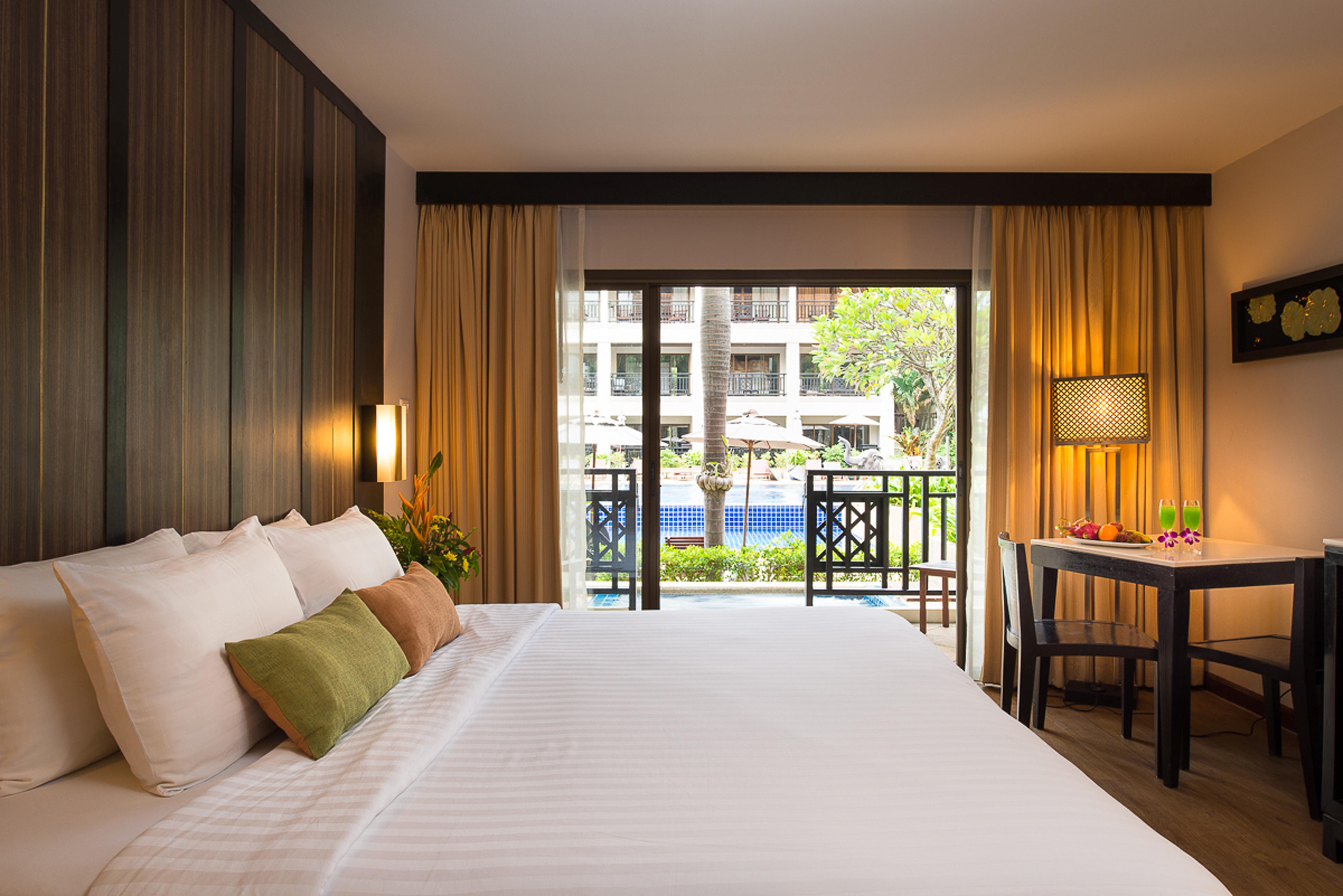 Deevana Patong Resort & Spa Esterno foto