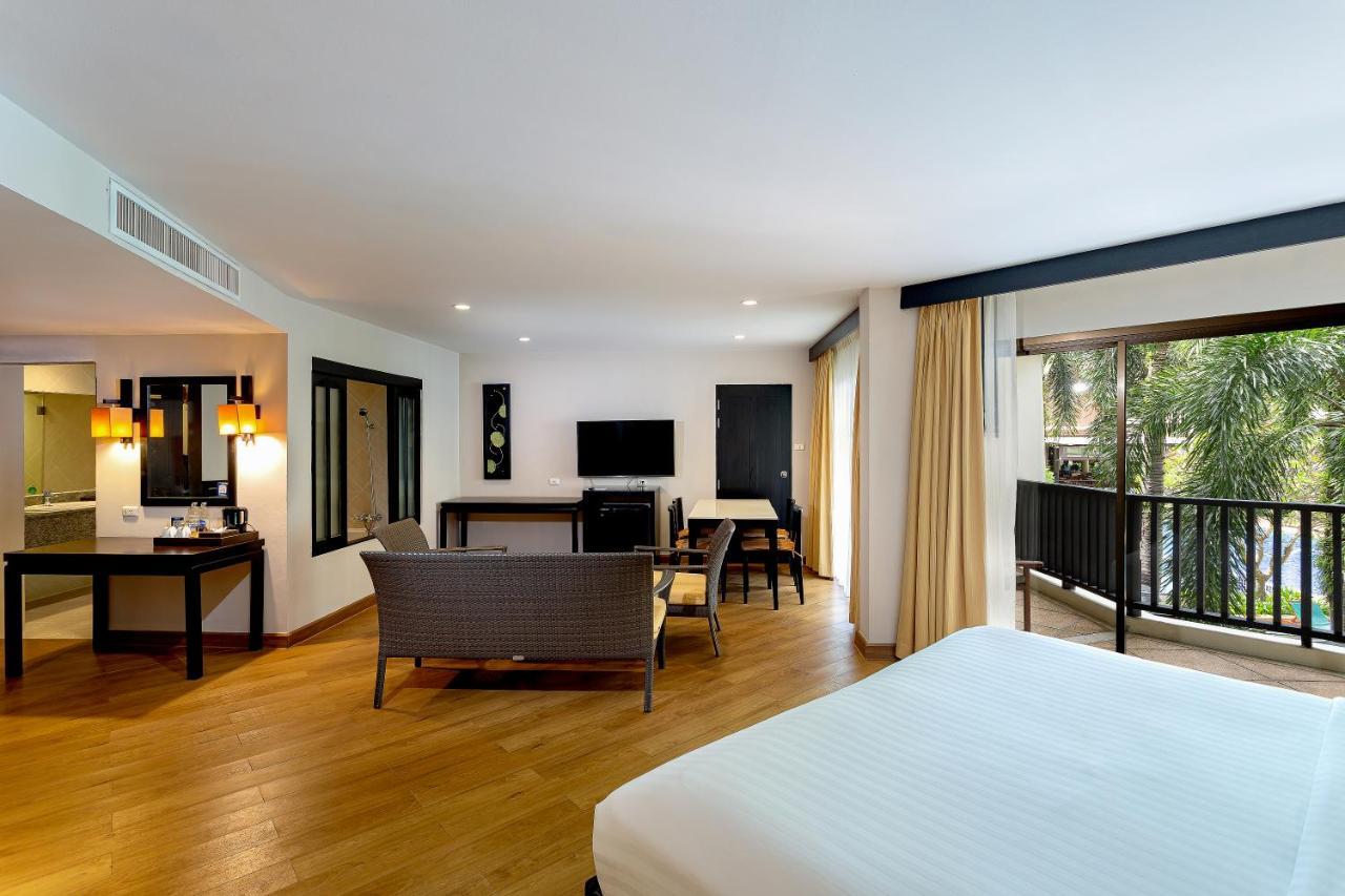 Deevana Patong Resort & Spa Esterno foto