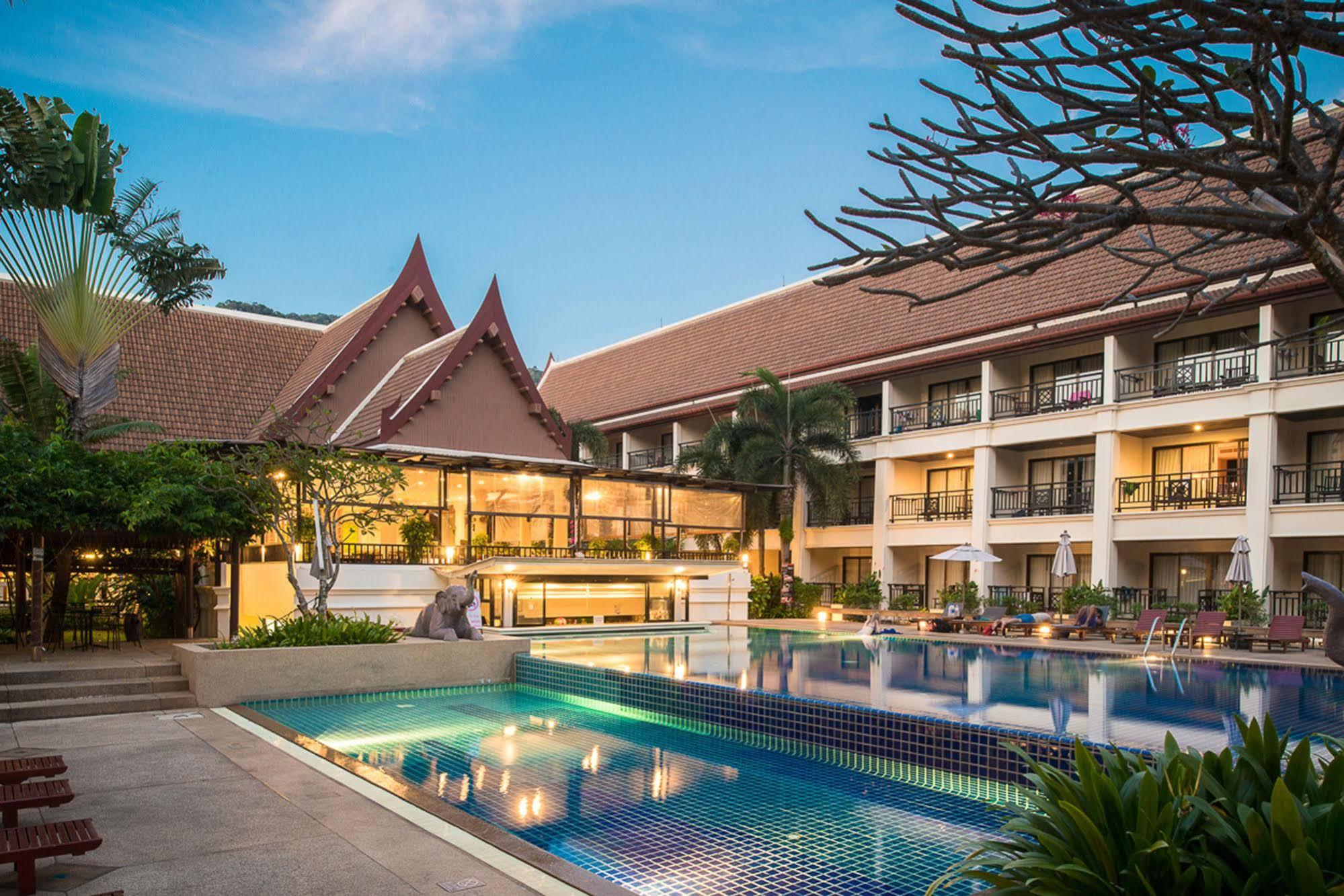 Deevana Patong Resort & Spa Esterno foto