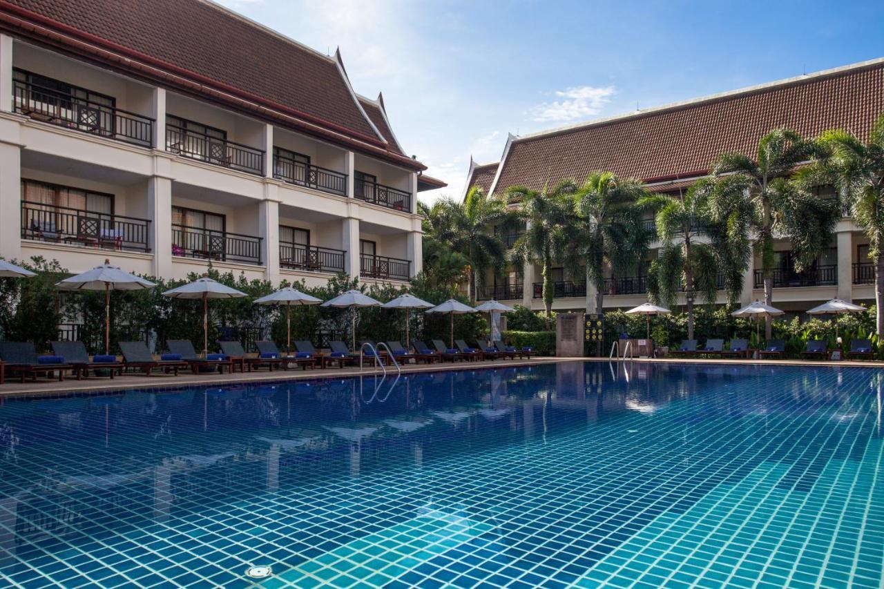 Deevana Patong Resort & Spa Esterno foto